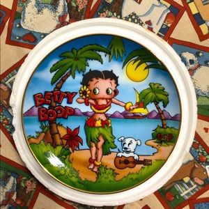 Vintage, Tropical Time, Limited Edition Betty Boop plate, from the Danbury Mint